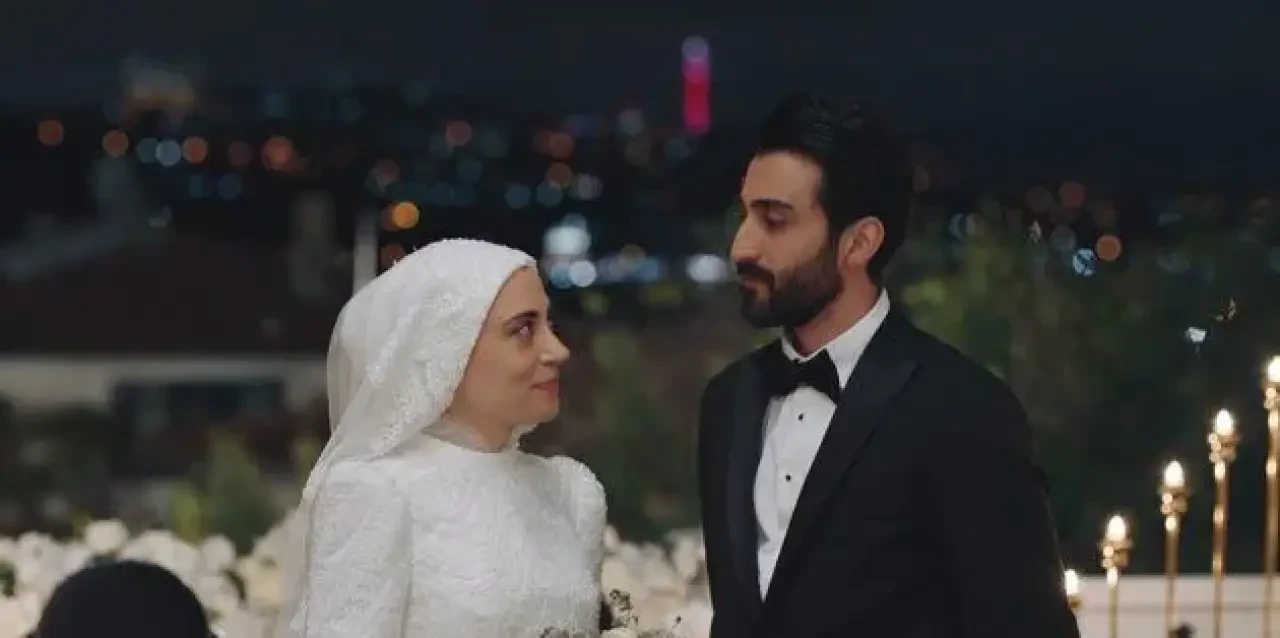 Ünlü Oyuncuların Dizilerde Göz Kamaştıran Gelinlik Stilleri! 3