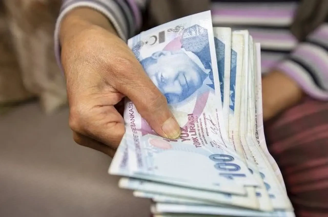 Resmi Gazete'de yayımlandı: Maaş ödemelerinde büyük değişiklik! 4