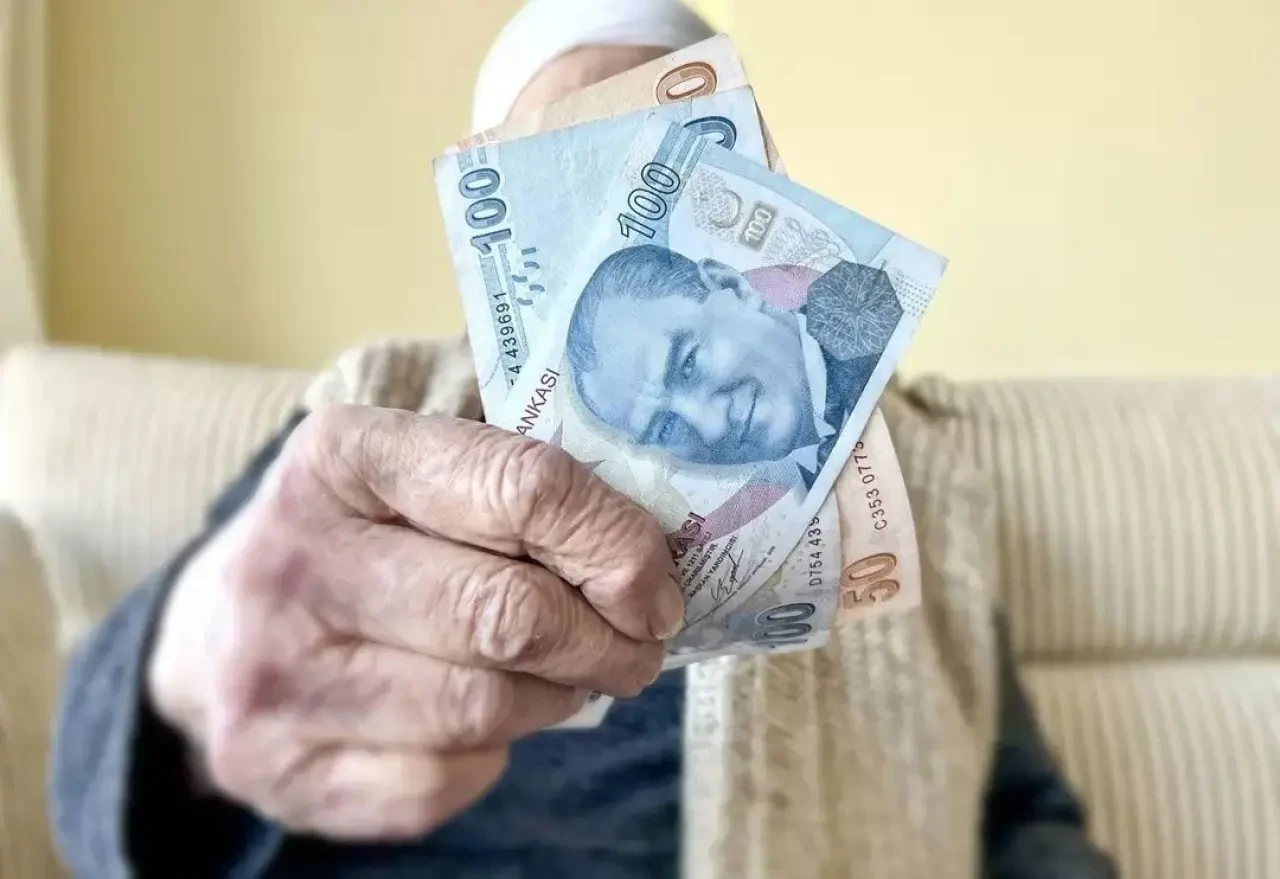 Resmi Gazete'de yayımlandı: Maaş ödemelerinde büyük değişiklik! 3