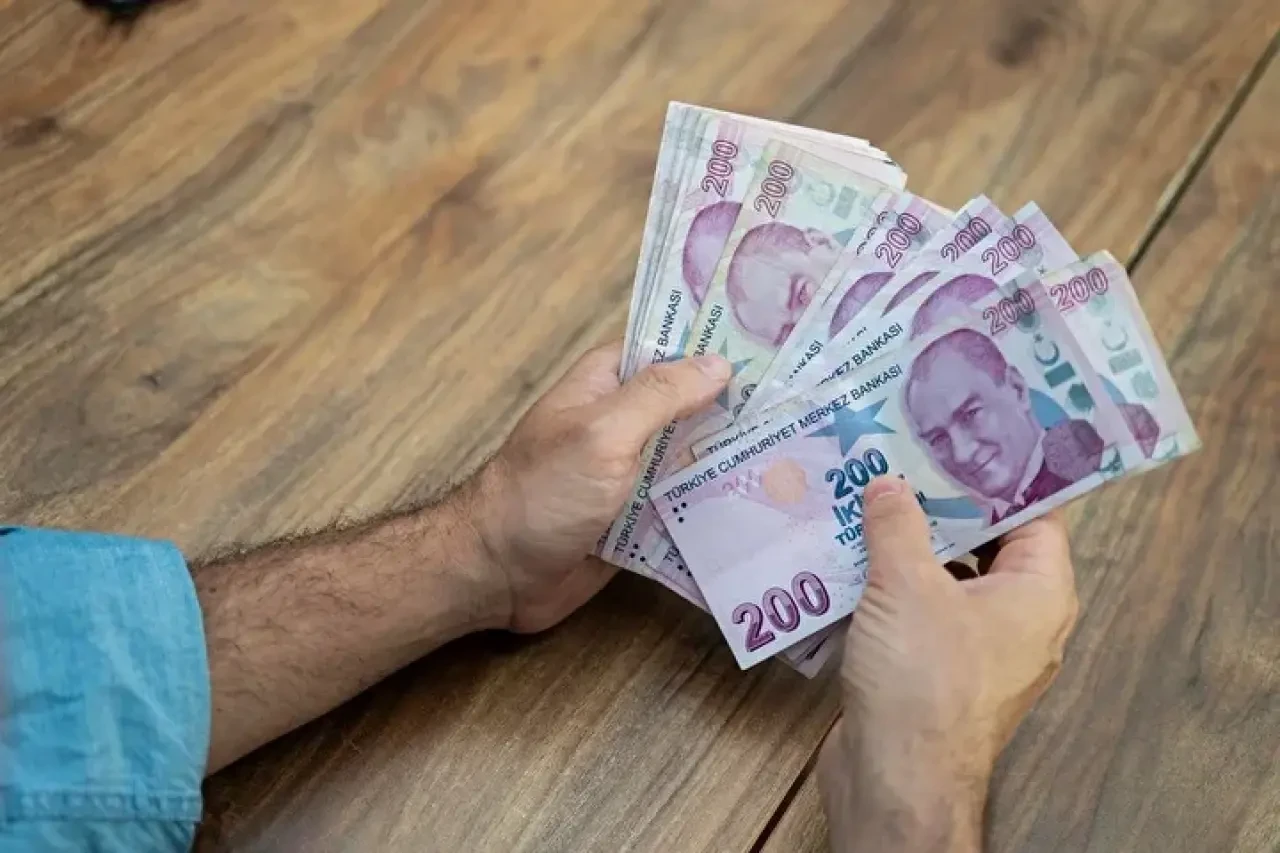 OVP'ye 16.881 TL Taban Maaşı ile Yeni Hesaplama Yapılacak! Güncellenen 17.000 - 20.000 - 24.000 TL Maaş Tablosu İşte Burada! 4