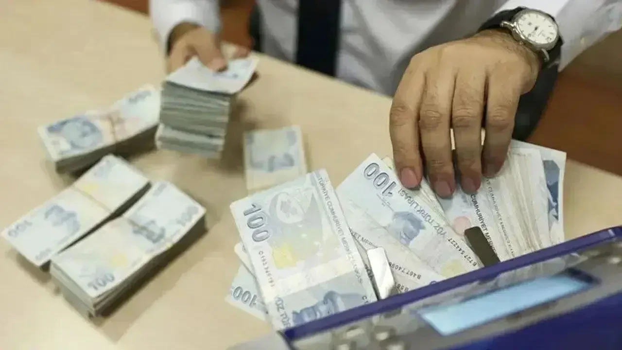 Emekli promosyon ödemeleri 30 bin TL’yi buldu: İşte Ekim ayında bankalardaki güncel fiyatlar 4