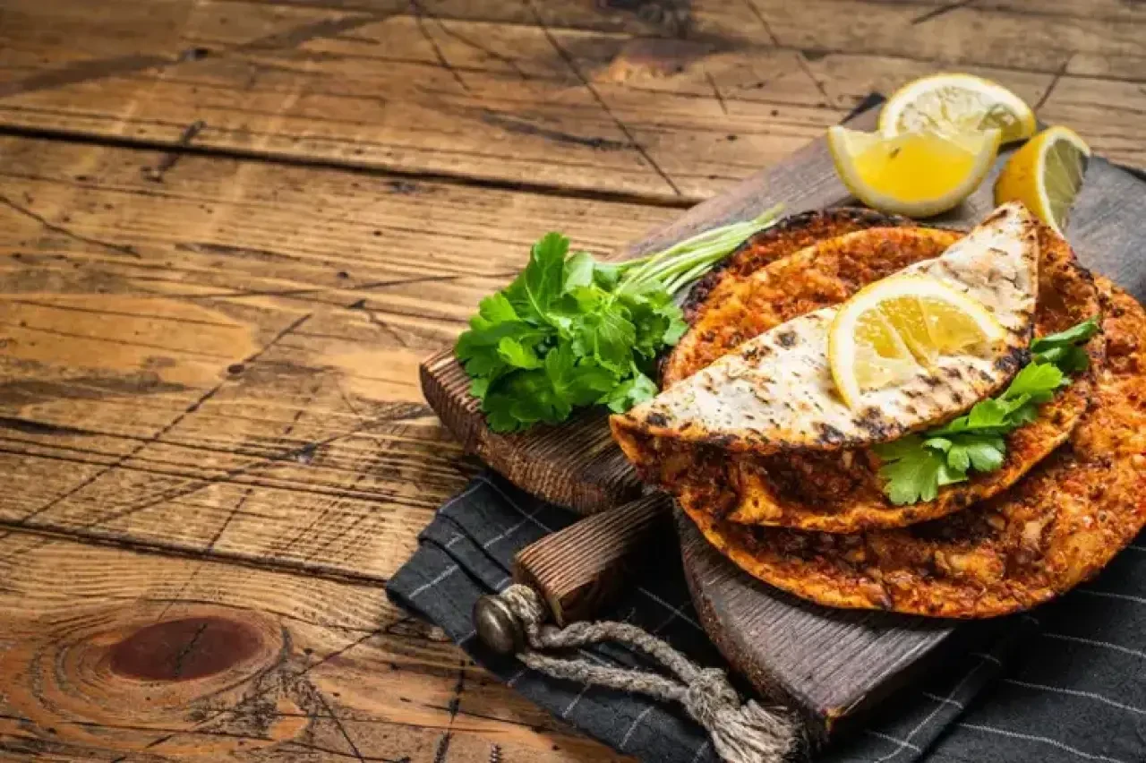 Evde Lahmacun Yapanlar Dikkat! Ustaların Gizli Hamur Püf Noktası 5