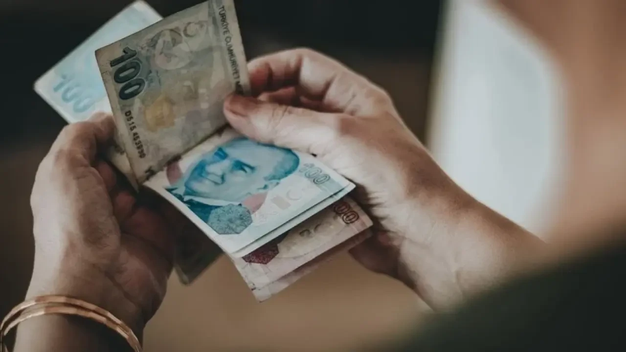 SGK uzmanı İsa Karakaş, emekli maaş promosyonlarıyla ilgili önemli bilgiler verdi! 4