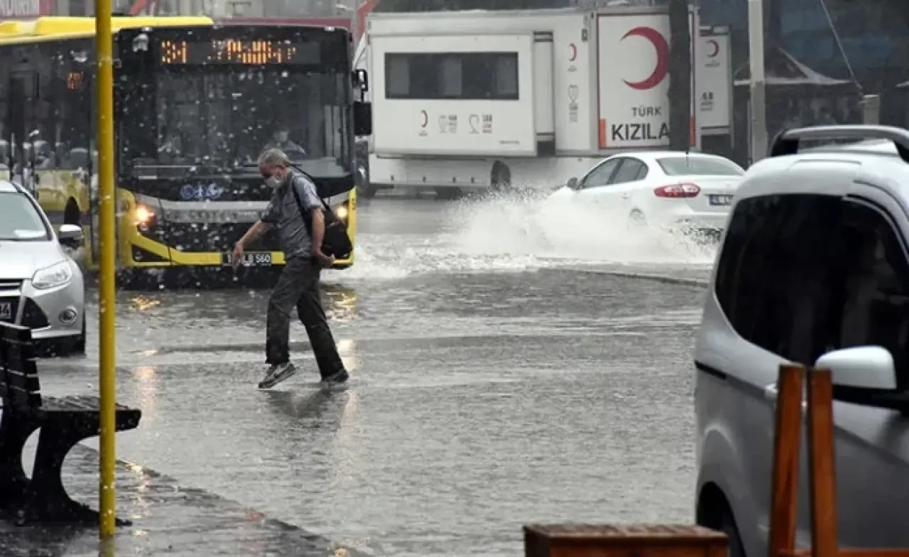 Meteoroloji uyarıyor: 21 ilde gök gürültülü sağanak yağış bekleniyor! 11