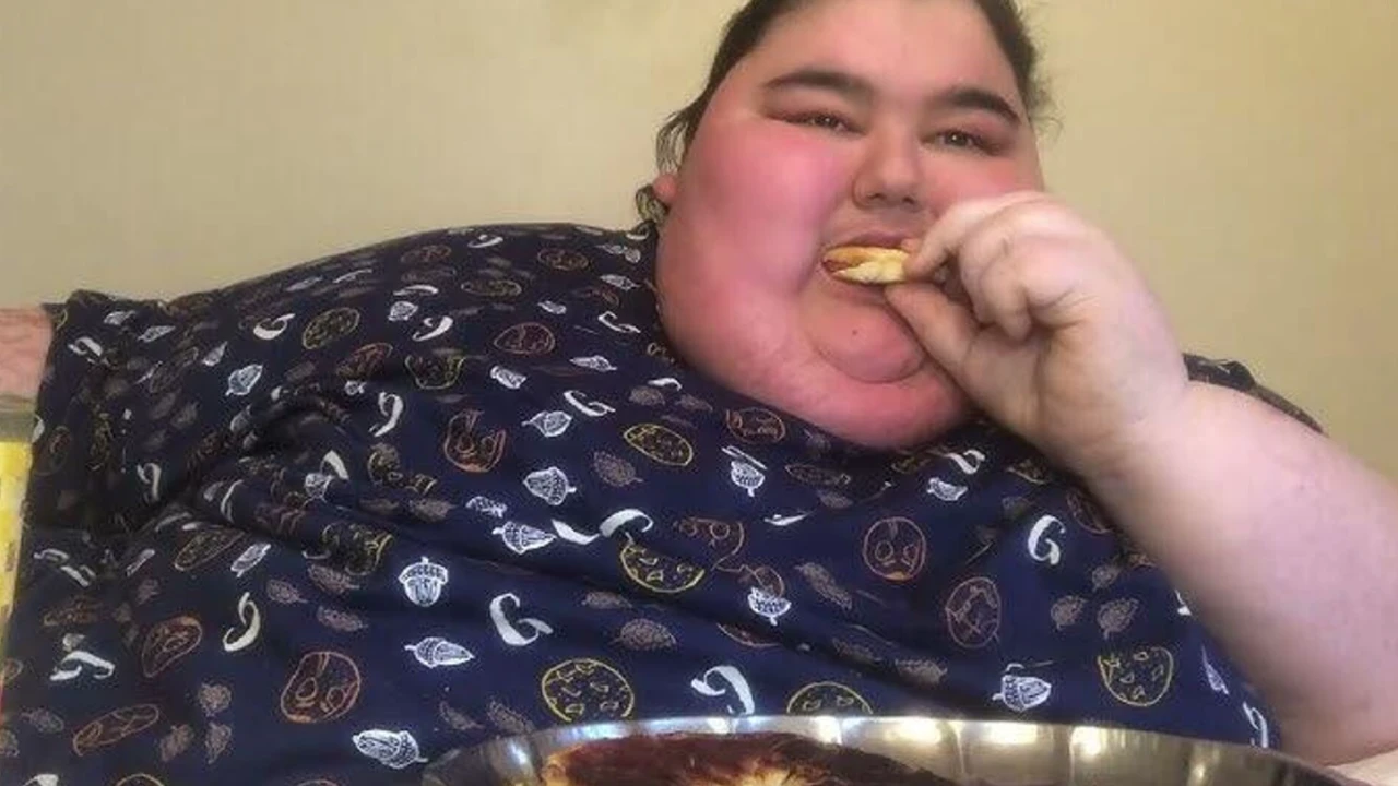 Efecan Kültür kimdir, kaç yaşında ve neden öldü? Mukbang akımı nedir?