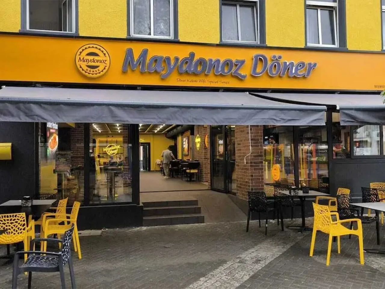 Kayyum atanan Maydonoz Döner'in otomobilleri satışa çıktı: Fiyatlar 875 binTL'denbaşlıyor