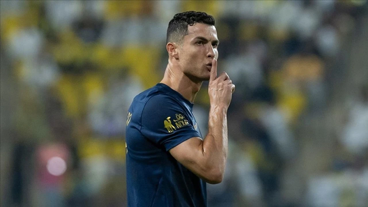 Ronaldo'nun Türk Tenisçi Sevgilisi İddiası Sosyal Medyayı Salladı!