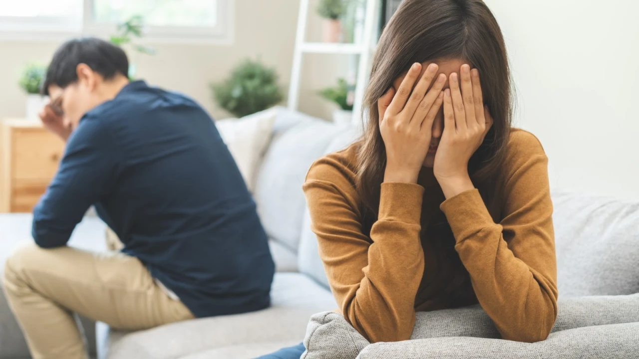 Sevgiliniz size bunu yapıyorsa dikkat! Ayrılmak isteyen kişilerin davranış biçimleri açığa çıktı