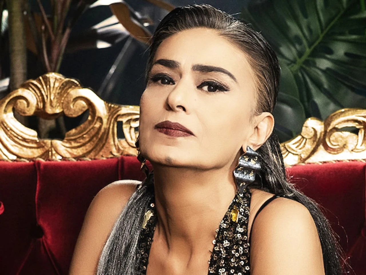 Yıldız Tilbe herkesi uyardı! Başı sahte hesaplarla dertte...