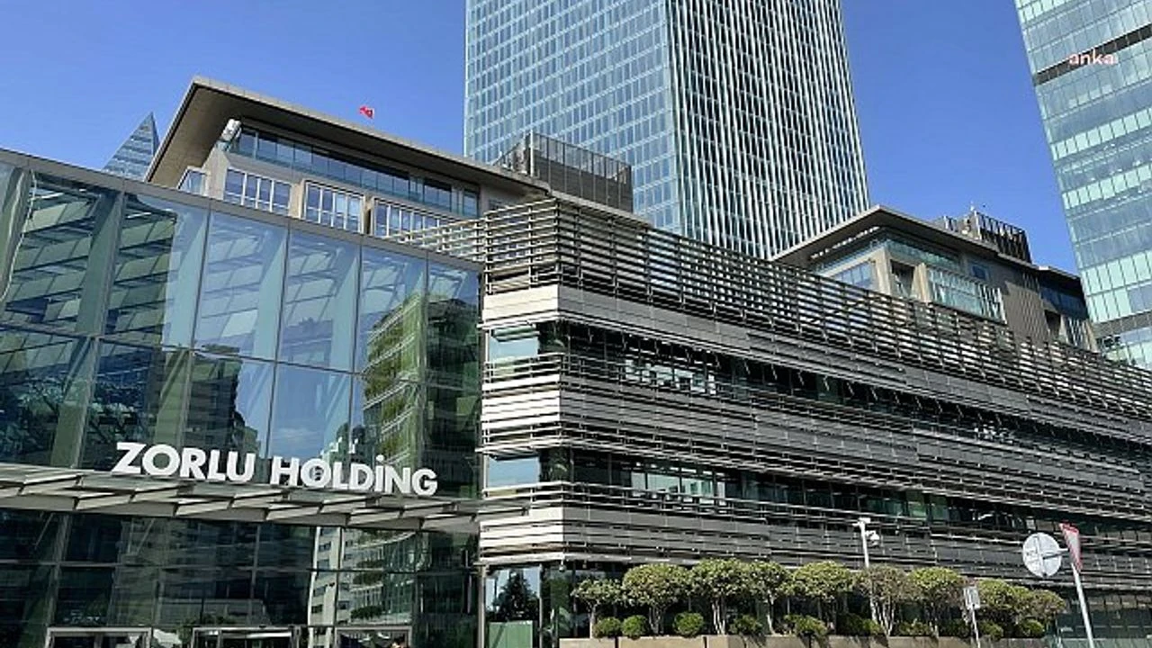 Zorlu Holding CEO'su Cem Köksal istifa etti