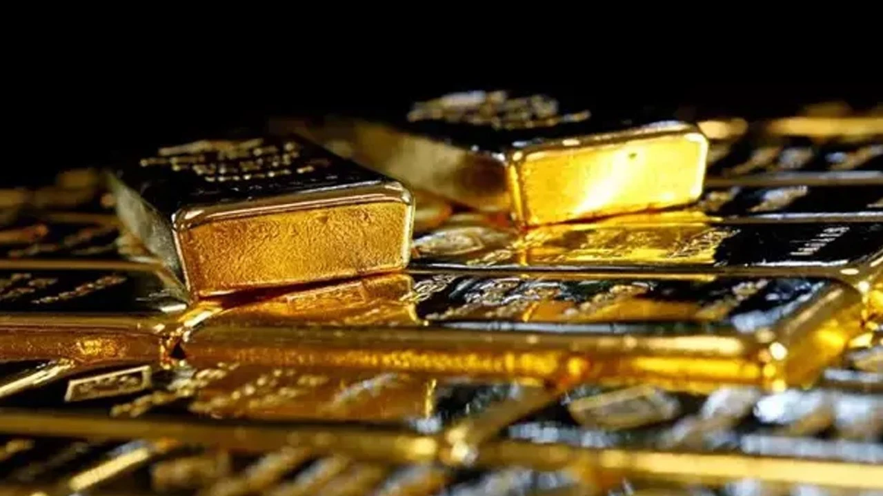 Ticaret Gerginliği Altın Fiyatlarını Rekor Seviyeye Taşıdı, Wall Street'te Satışlar Sürüyor