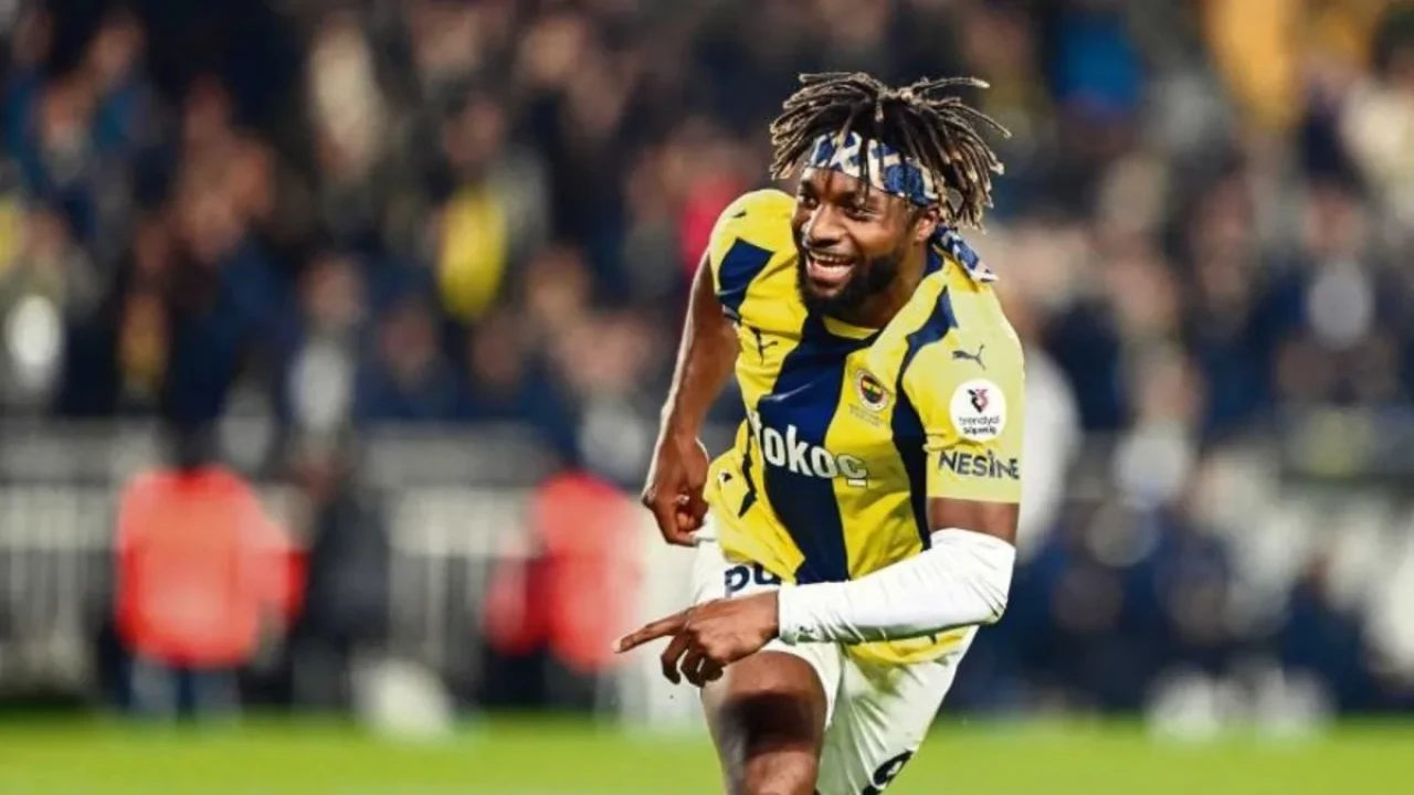 Allan Saint-Maximin&apos;den çarpıcı açıklamalar! &apos;&apos;Jose Mourinho konuşması fikirlerimi aydınlattı&apos;&apos;