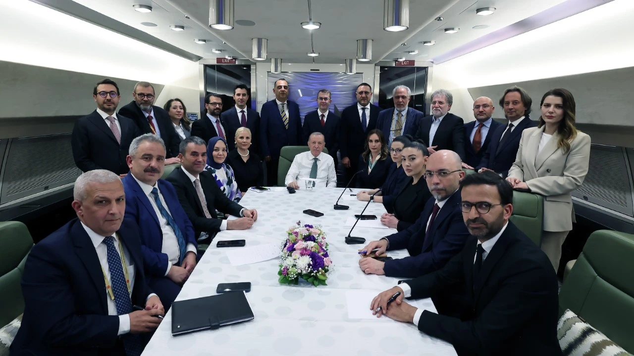 Erdoğan: Terör örgütü çağrının gereğini yapmalı