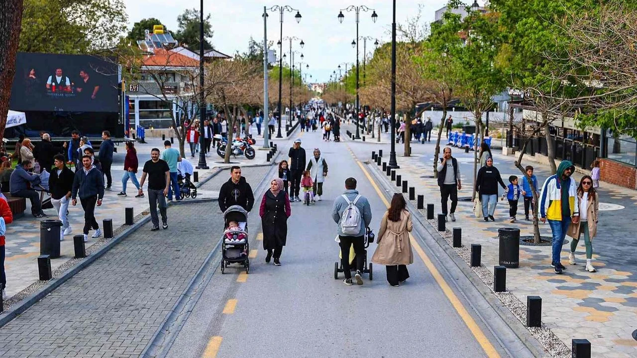 Denizli Çamlık Bulvarı, Adeta Bir Hareket Noktası Haline Geldi!