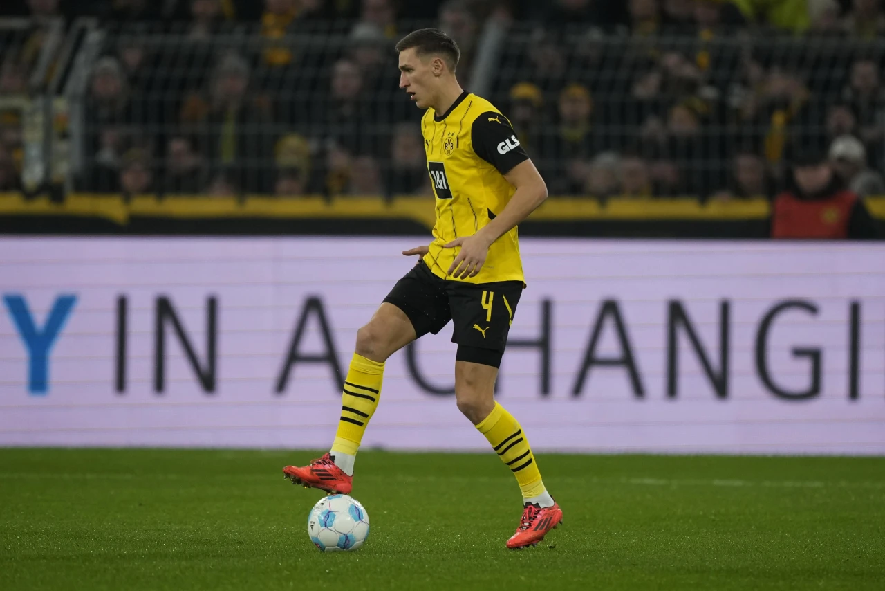 Dortmund'a Schlotterbeck'ten kötü haber