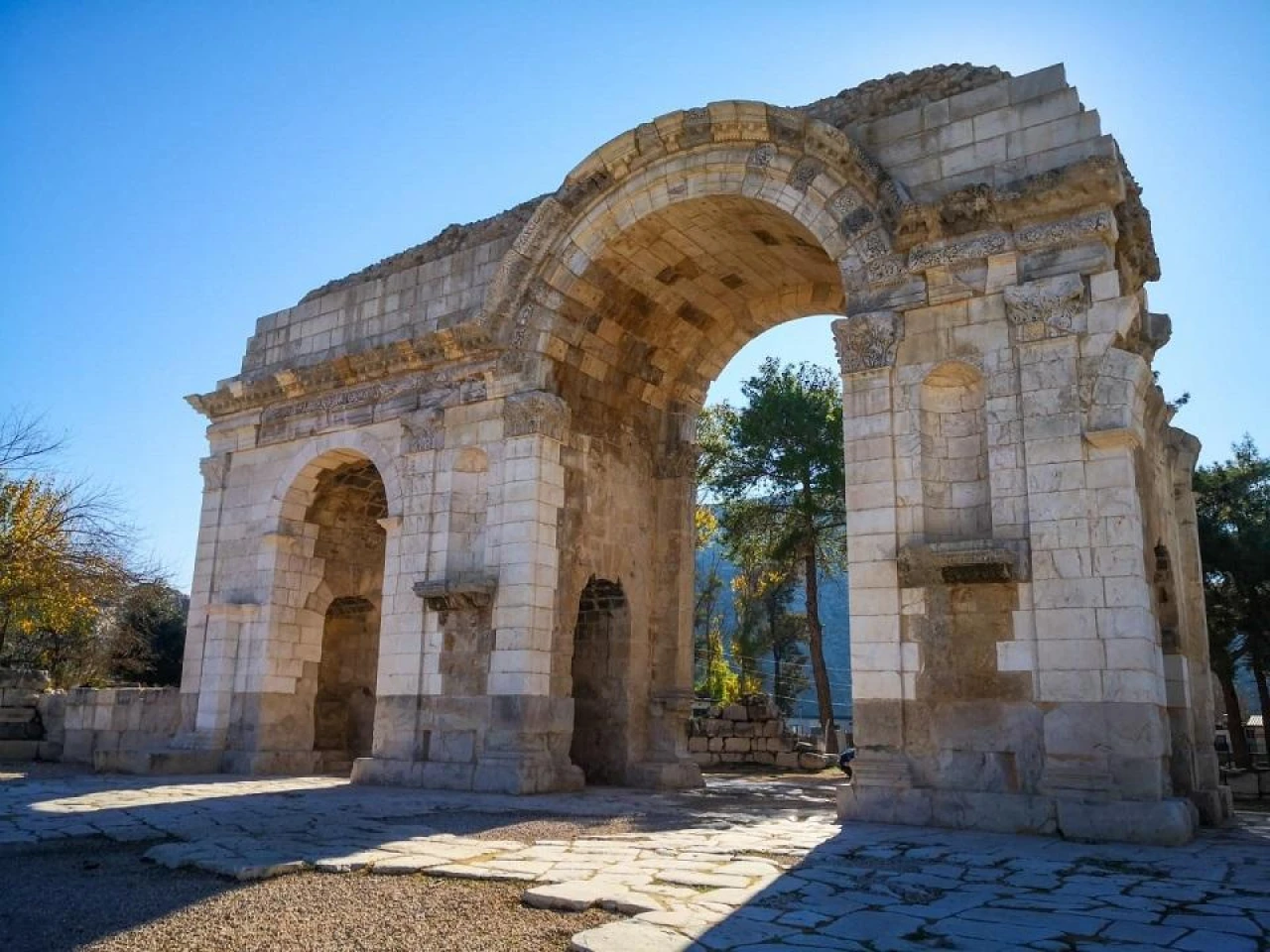 Anavarza Antik Kenti'nde Roma İhtişamı Yeniden Canlanıyor