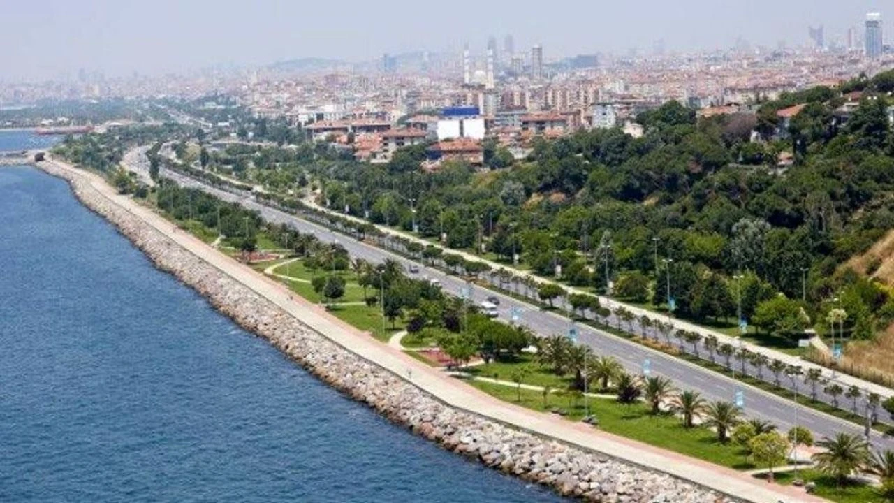 İstanbul'da Deprem Sonrası Güvenli Alanlar Belirlendi: Kartal Deprem Toplanma Noktaları Açıklandı