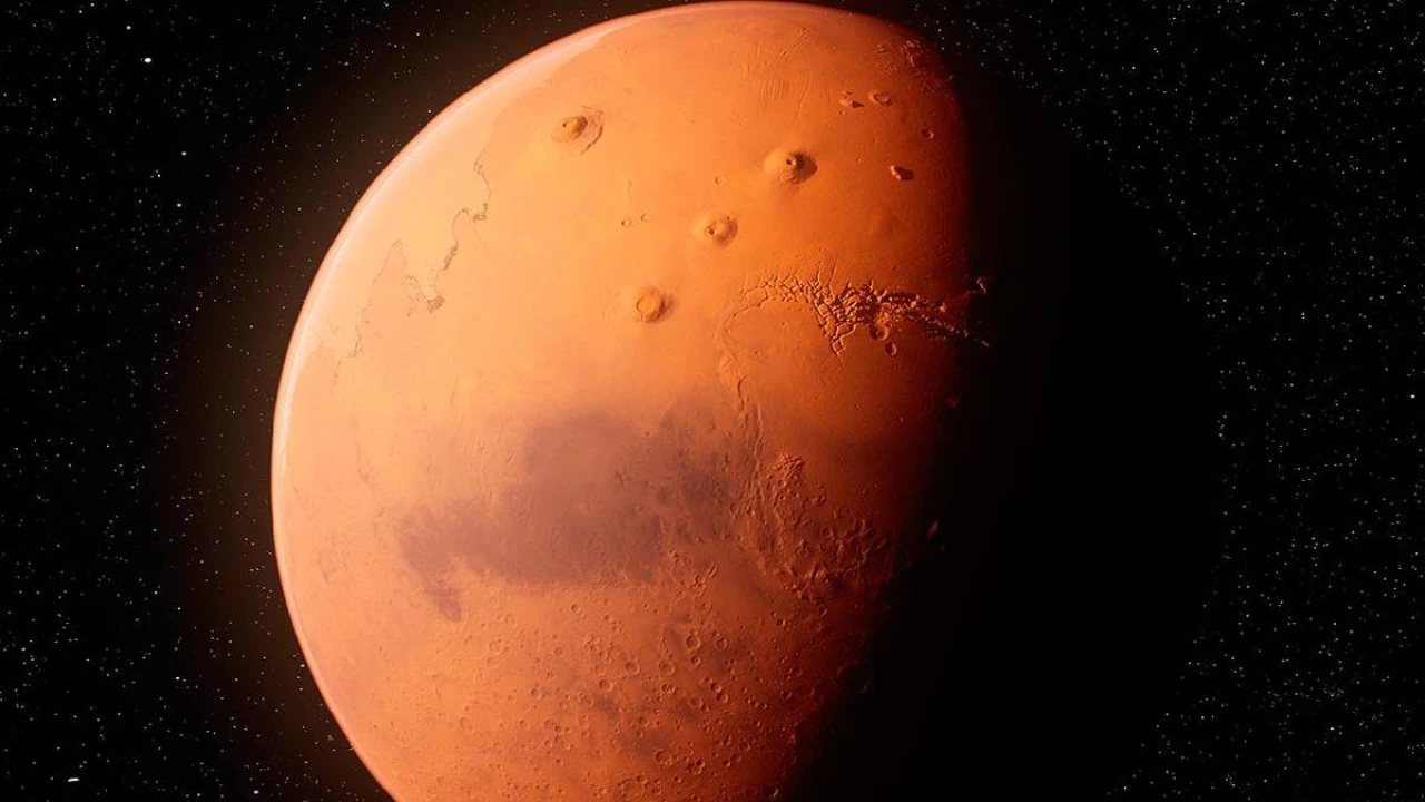Mars’ta yaşam umudu güçlendi: Yüzey altında su izleri bulundu
