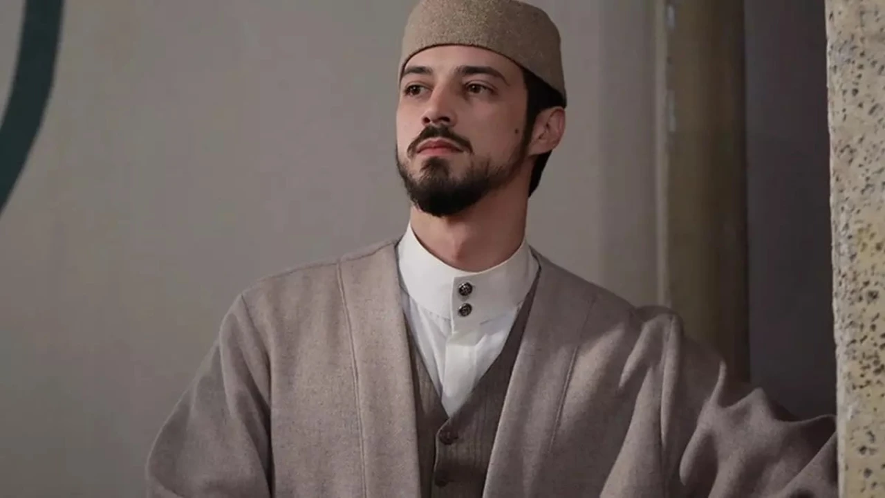 Mert Yazıcıoğlu da imaj değiştirdi! O yeni hali çok beğenildi