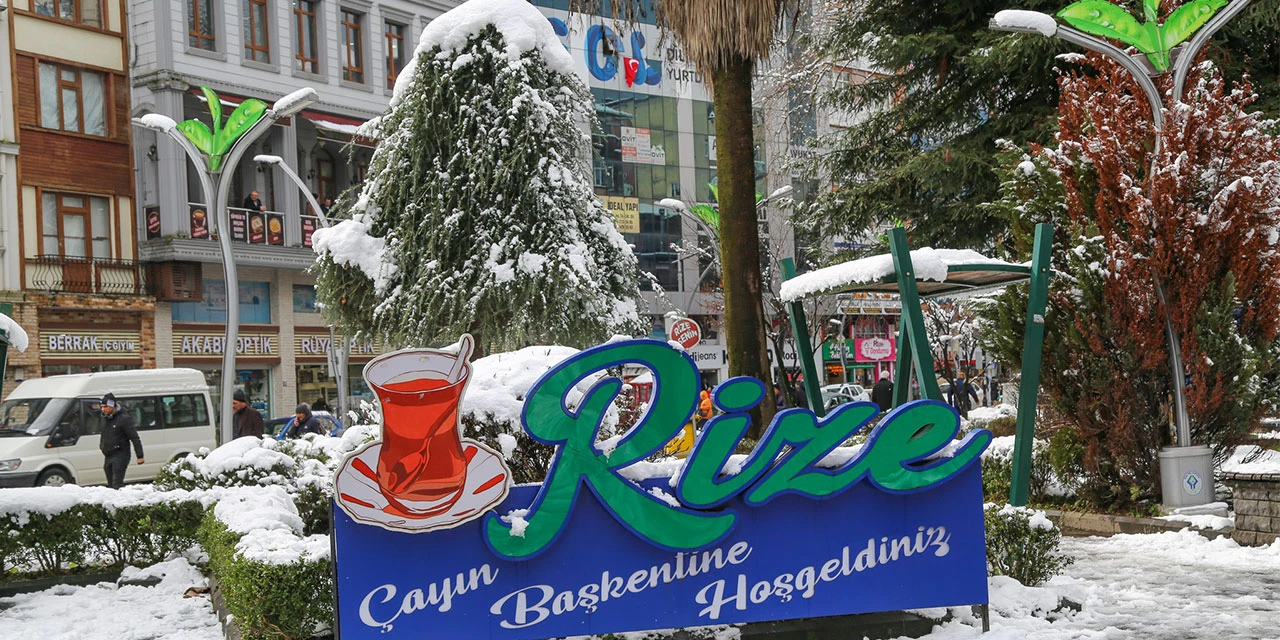 Rize İçin Kar Alarmı: Meteoroloji, Kuvvetli ve Yoğun Kar Yağışı Beklentisini Duyurdu!