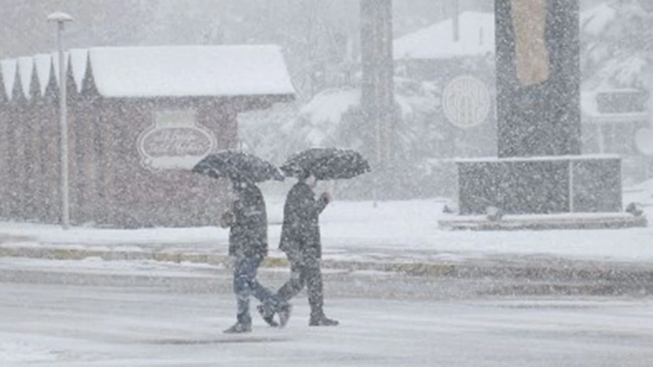 Meteoroloji'den şiddetli kar uyarısı: 8 il için alarm verildi!