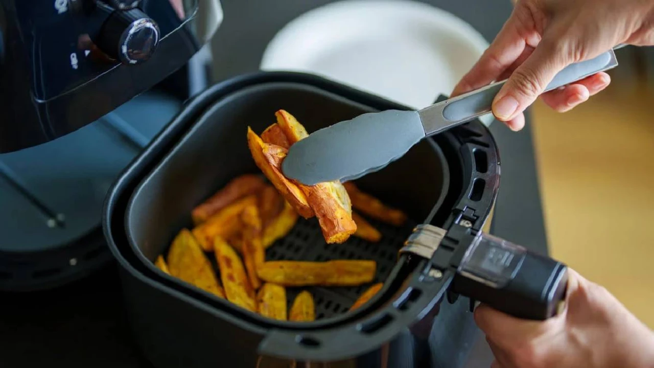 Tower Marka Airfryer Modelleri Yangın Riski Nedeniyle Geri Çağrıldı, Kullanıcılar Uyarıldı