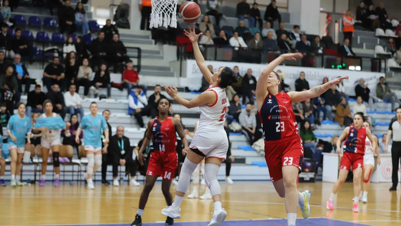 Turgutlu'nun kadınları sezonu Bursa'da kapatacak