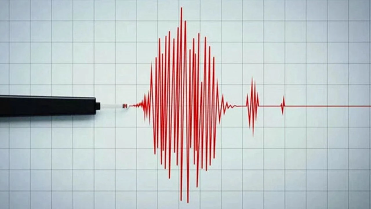 Türkiye beşik gibi sallanıyor! İstanbul'un ardından bir deprem de Elazığ'da