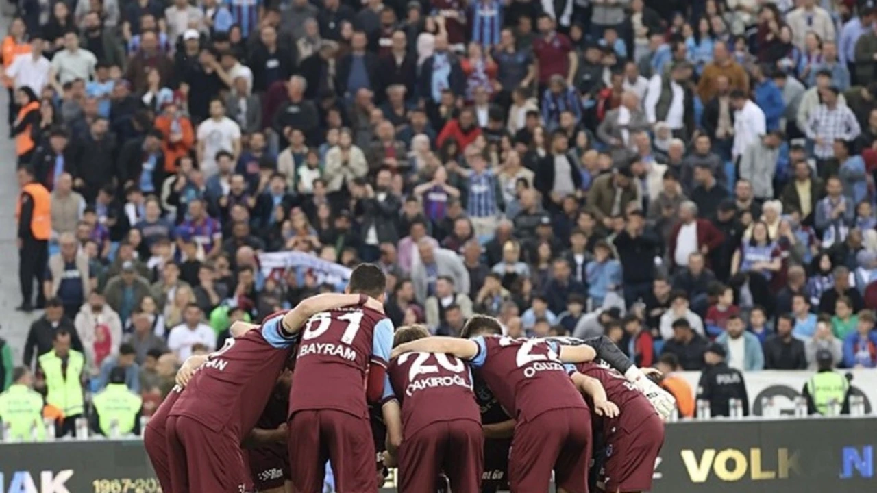 Trabzonspor U19 Takımı, UEFA Gençlik Ligi'nde yarı finale yükseldi ve Avrupa devlerine altyapı politikasıyla ders verdi.