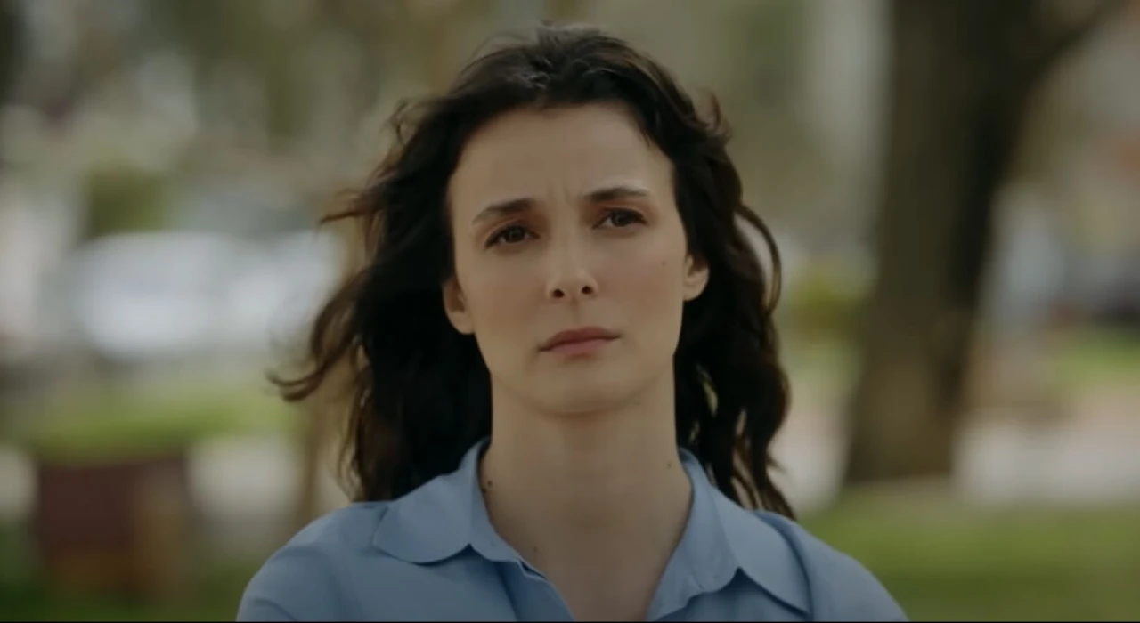 Eşref Rüya Çiğdem kimdir, gerçek adı? Büşra Develi aslen nereli, kaç yaşında, evli mi, sevgilisi kim, boyu kilosu, TV dizileri