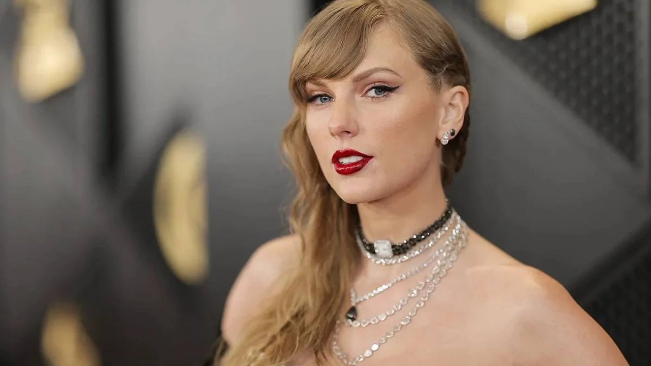 Taylor Swift, 400 milyon dolarlık dava kapsamında ifade vermeye çağrıldı
