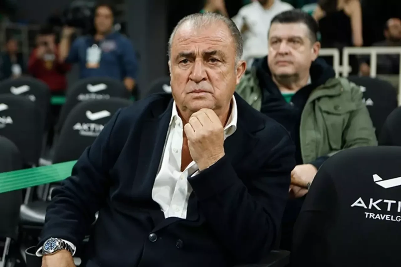 Fatih Terim'in 5 Yıldızlı Bayrağı Bodrum'a Astı! Şampiyon Galatasaray'a Destek Mesajı