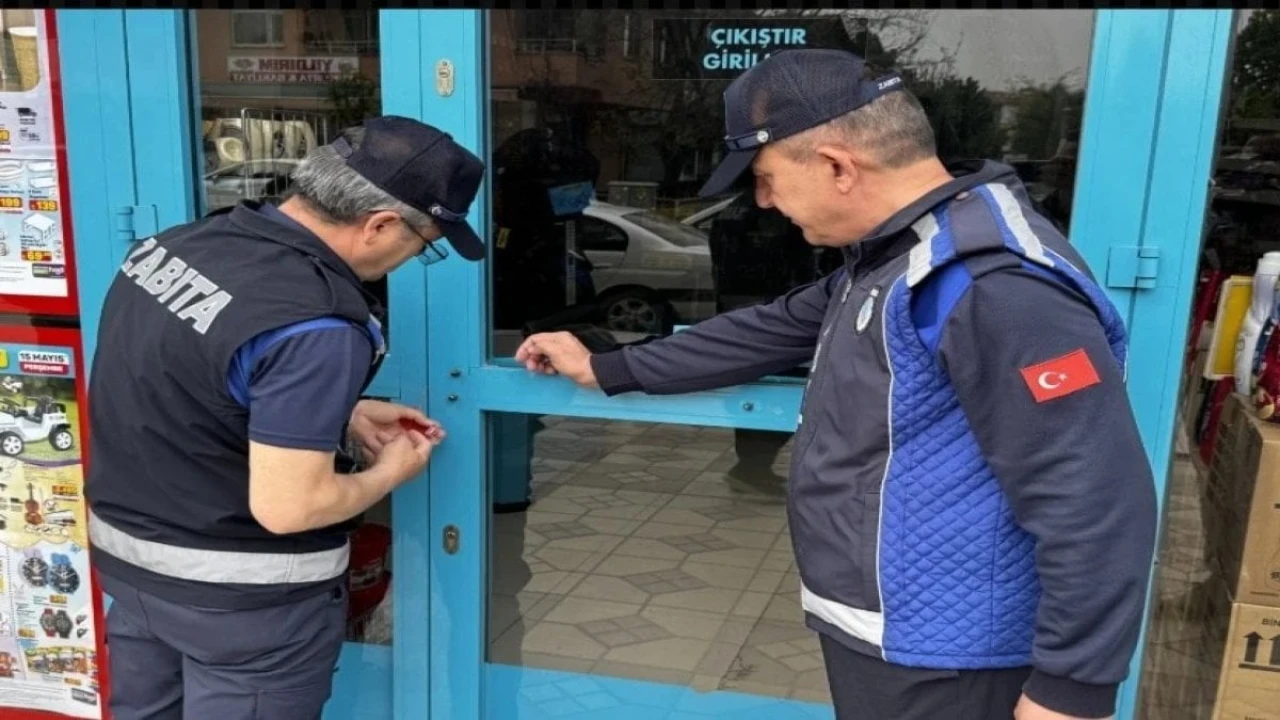Satışa sunduğu ürünler skandal oldu, üç market şubesi kapatıldı!