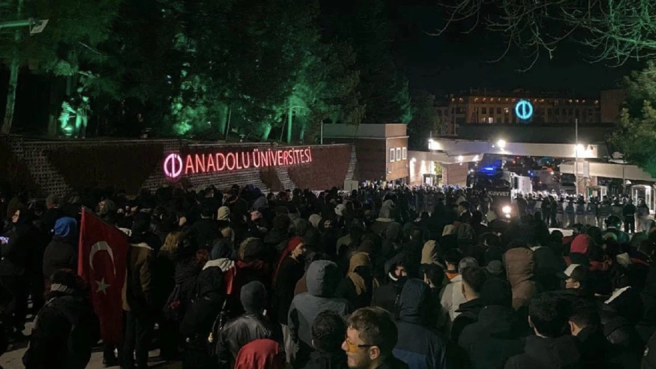 İmamoğlu protestolarına katılan öğrencilere disiplin soruşturması