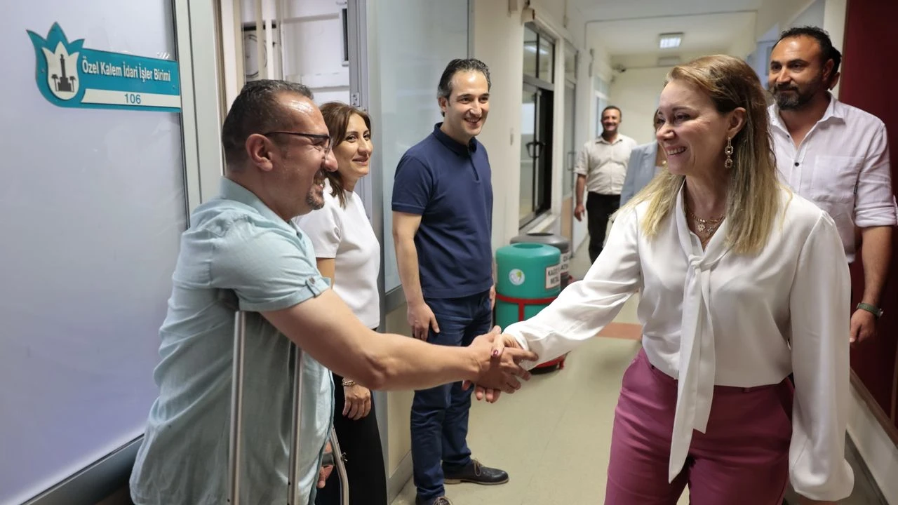 Başkan Mutlu, Belediye Birimlerini Bayramda Ziyaret Etti