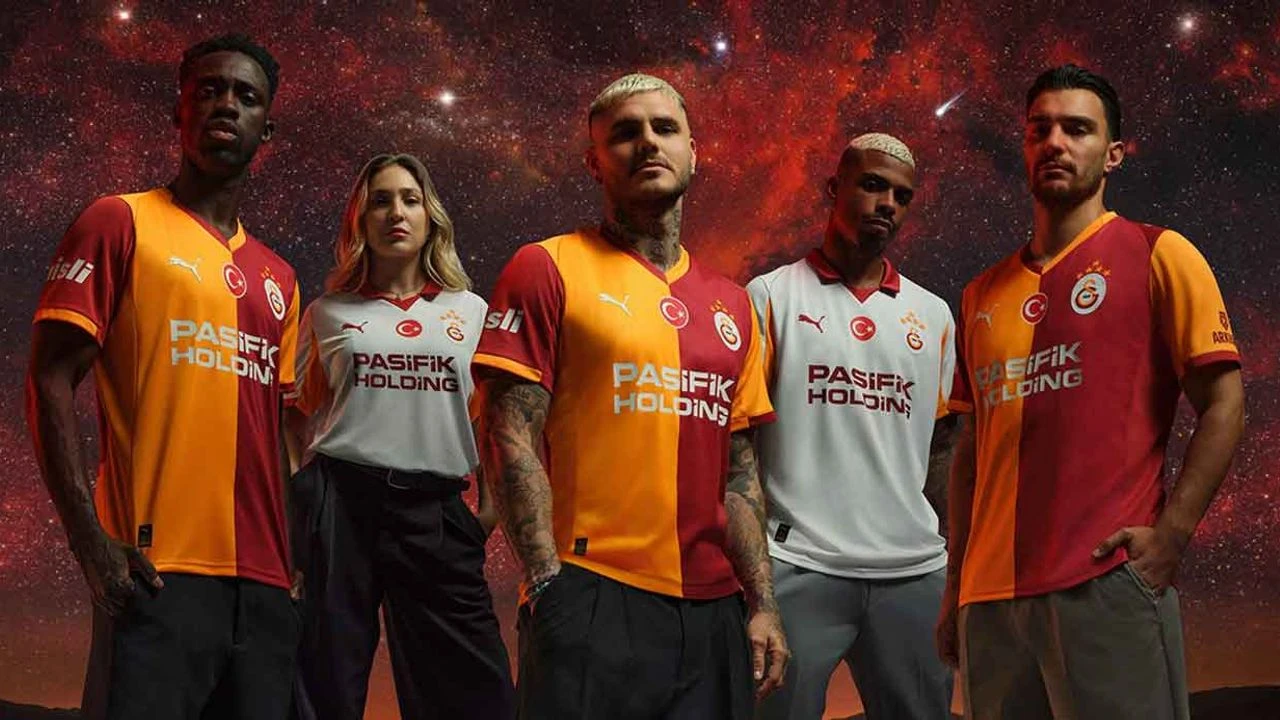 Galatasaray'ın 2025/26 sezonu formalarıyla kutladığı tarihi başarılar!