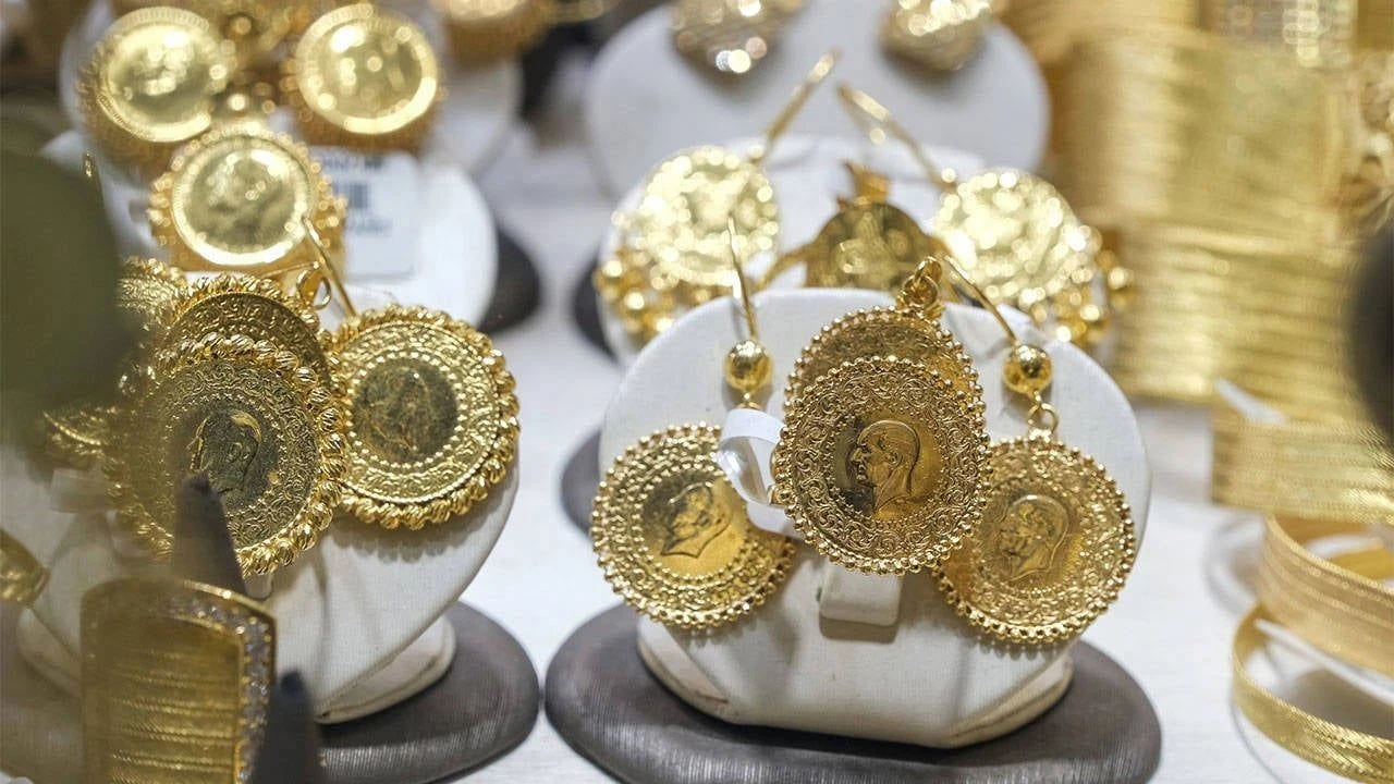 Altın Piyasasında Dalgalanma: Yatırımcılar Güvenli Limana Yöneliyor
