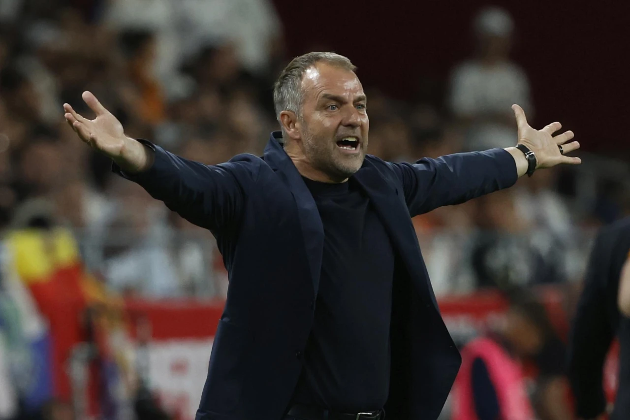 Barcelona'nın Teknik Direktörü Hansi Flick, La Liga'da Yılın En İyisi Seçildi