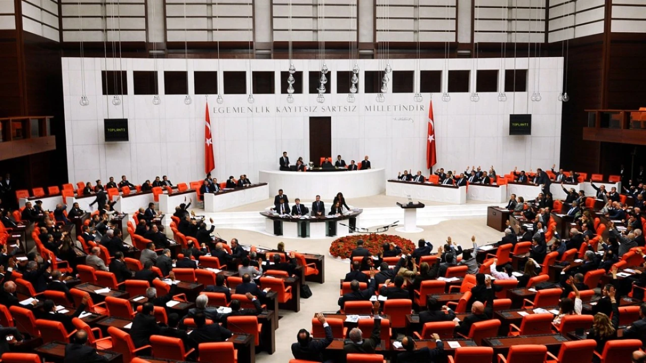 Meclis'te başkanlık yarışı başlıyor