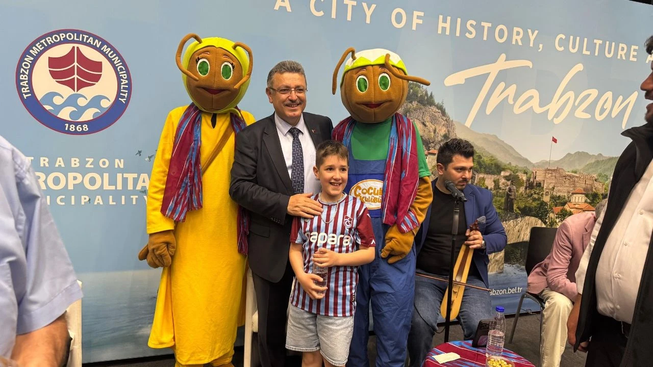 Trabzon Belediye Başkanı Avusturya Kültür Fuarı'na katıldı
