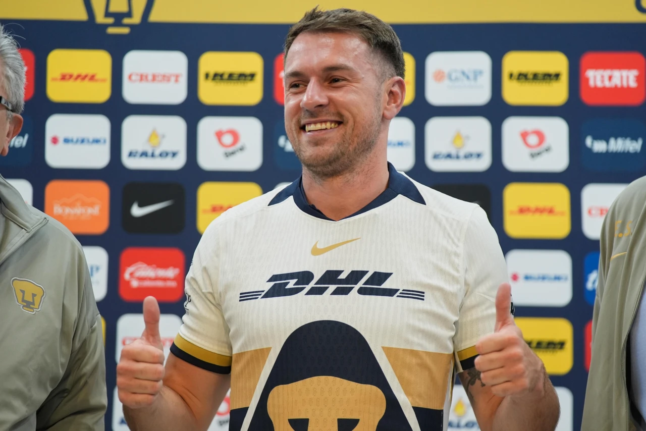 33 yaşındaki yıldız oyuncu Aaron Ramsey, Meksika'nın Pumas takımına transfer oldu!