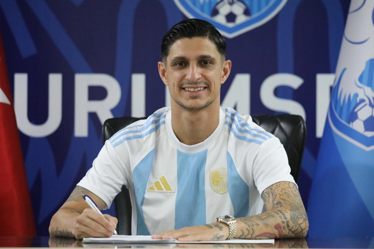 Erzurumspor FK, Benhur Keser'i renklerine kattı!
