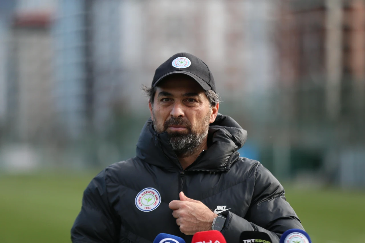 Çaykur Rizespor Teknik Direktörü Palut, Yeni Sezon Hazırlıklarını Sürdürüyor ve Transfer Çalışmaları Hız Kazanıyor
