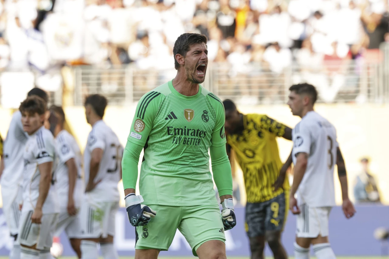Real Madrid Kalecisi Courtois, LaLiga Başkanı Tebas'a Sert Sözlerle Yüklendi ve Maçların Ertelenmesini Talep Etti.