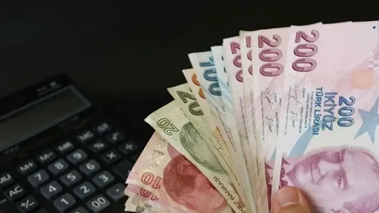 SSK ve Bağkur Prim Gün Süreleri Eşitlendi: Erken Emeklilik İmkanı 5 Yıl Öne Çekilebilecek!