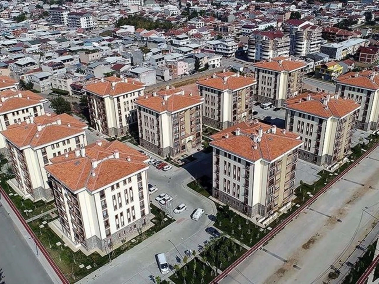 Yarım milyon konut için başvuru şartları açıklandı, vatandaşlar sabırsızlıkla bekliyor!