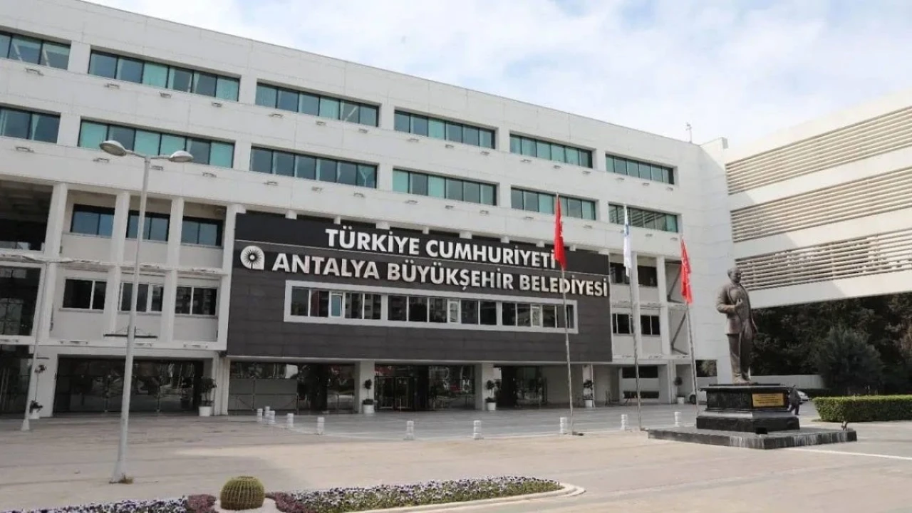 Antalya Büyükşehir Belediyesi'ne yeni operasyon