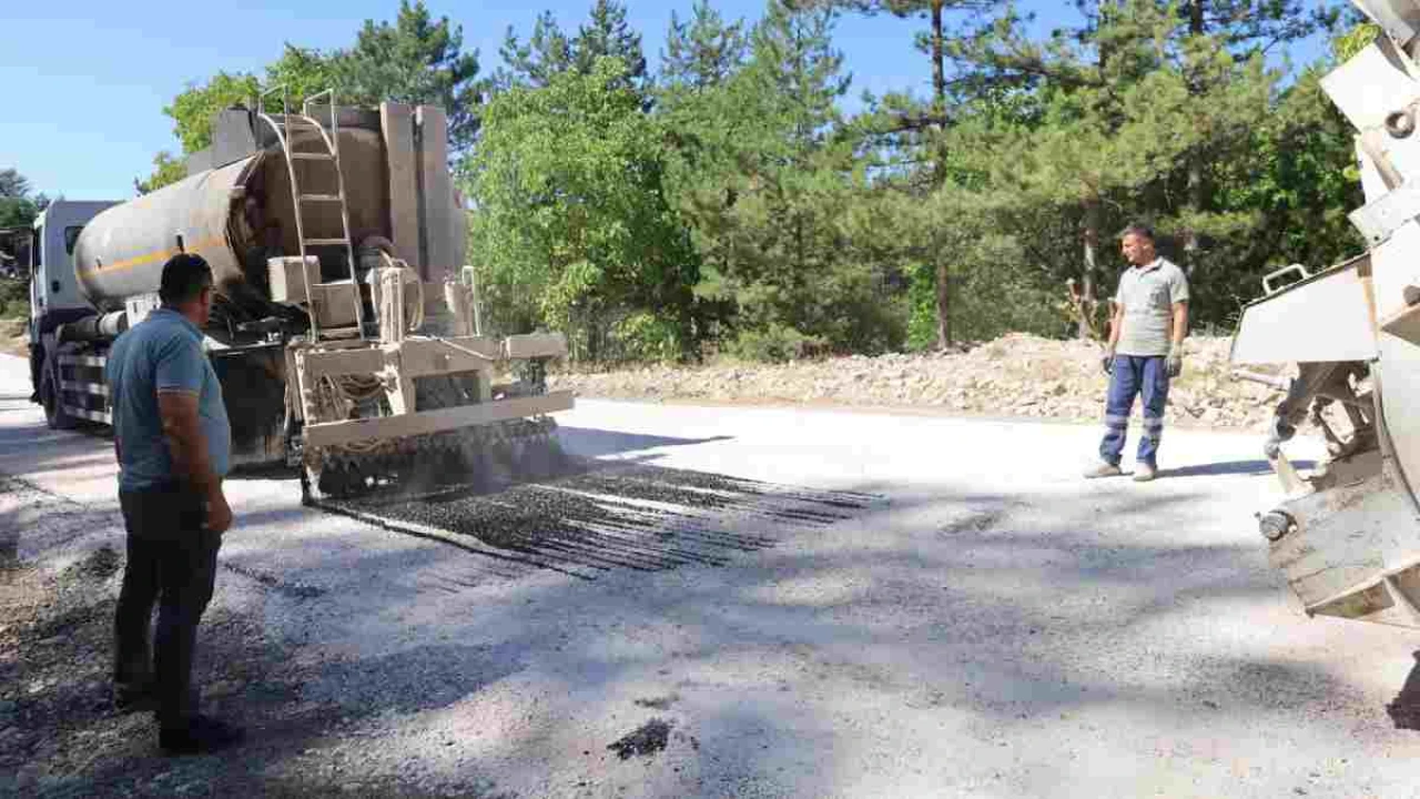 Bursa'da Keles İlçesindeki Yol Yenileme Çalışmaları Tamamlandı: Mahalle Sakinleri Memnun!