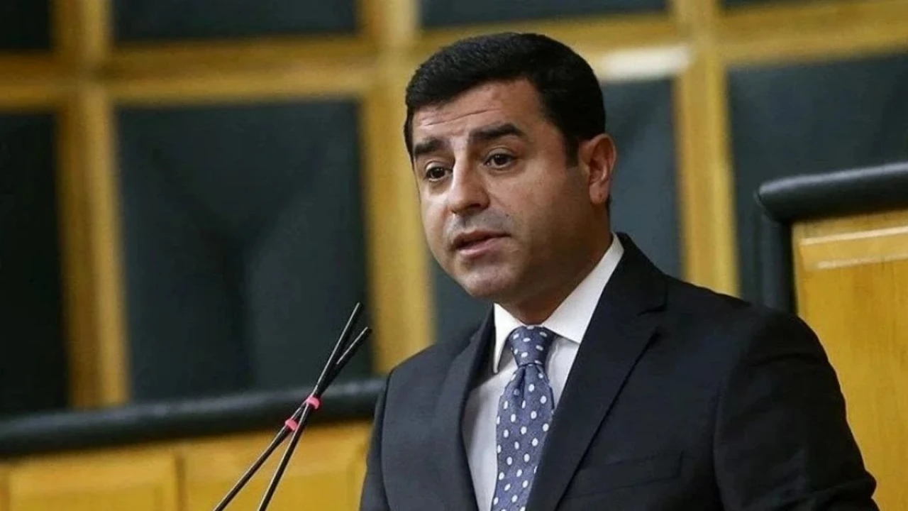Demirtaş’ın yargılanmasına başlandı: 15 yıla kadar hapis