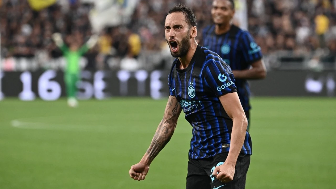 Inter Milan, Hakan Çalhanoğlu'nun muhteşem asistleriyle Ajax'ı mağlup etti!